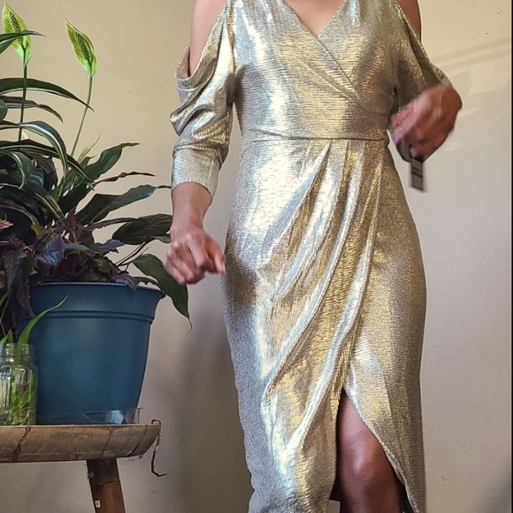 Rachel Roy, XS, Gold Cocktail Dress— Sparkle at your next event! - Picture 2 of 2